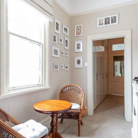Mesmerising 3 Bedroom Home - Cinema Room & Spa Bath Sydney Exterior photo